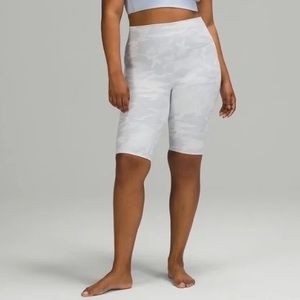 Lululemon Wunder Under shorts